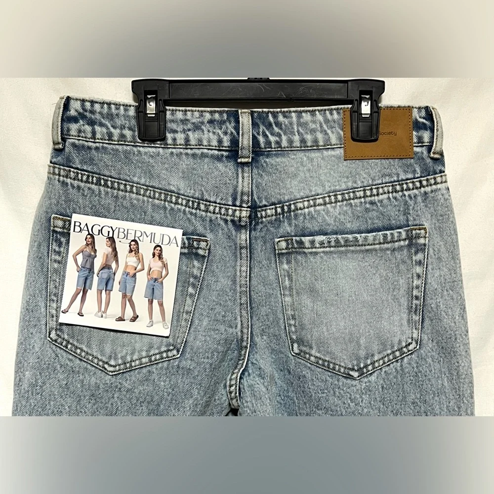 NWT Simple Society Baggy Bermuda Dad Jean Shorts Denim Distressed Summer Casual